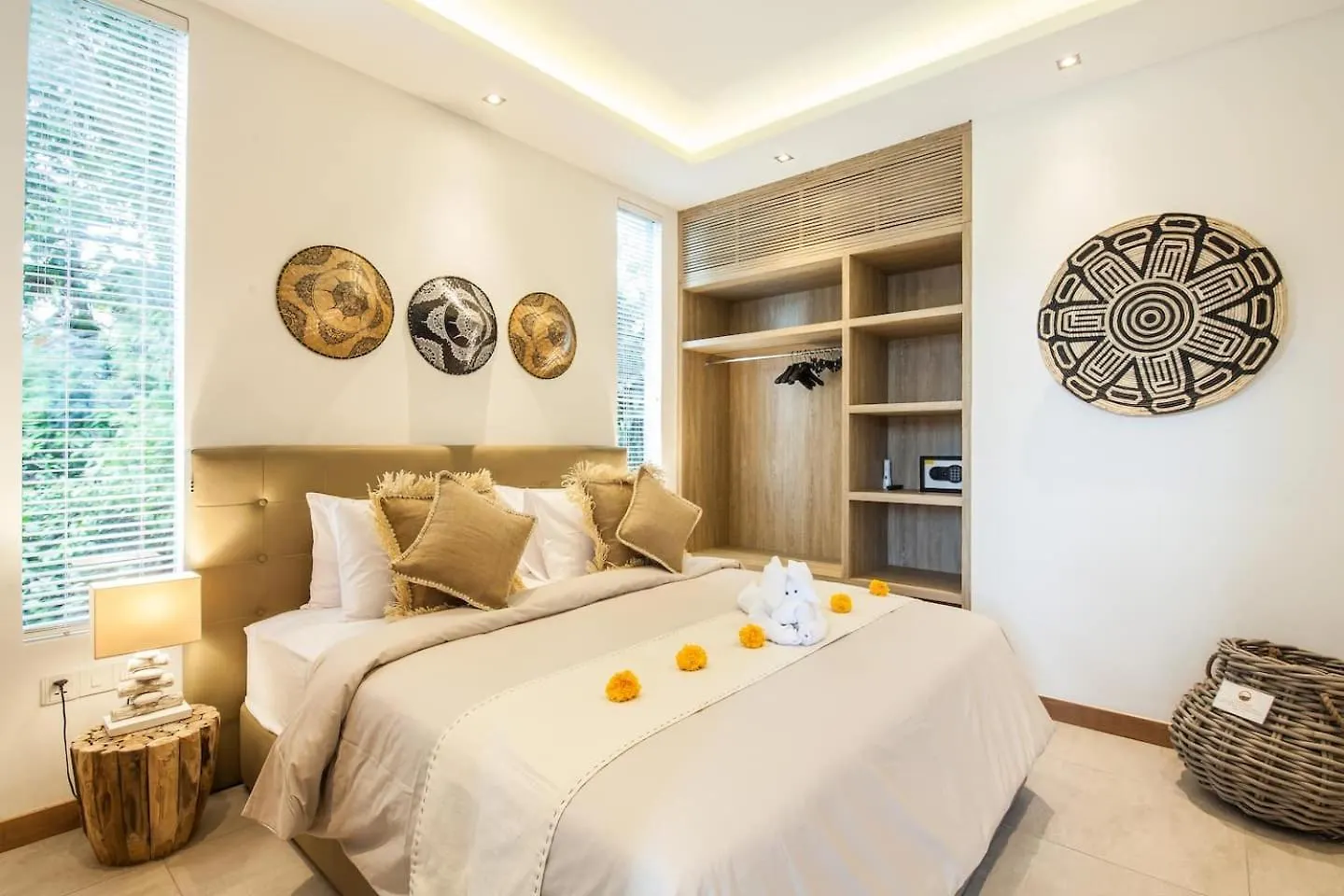 Amazing 4 Bd Villa In The Heart Of Seminyak