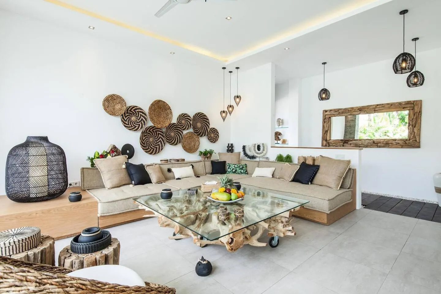 Amazing 4 Bd Villa In The Heart Of Seminyak