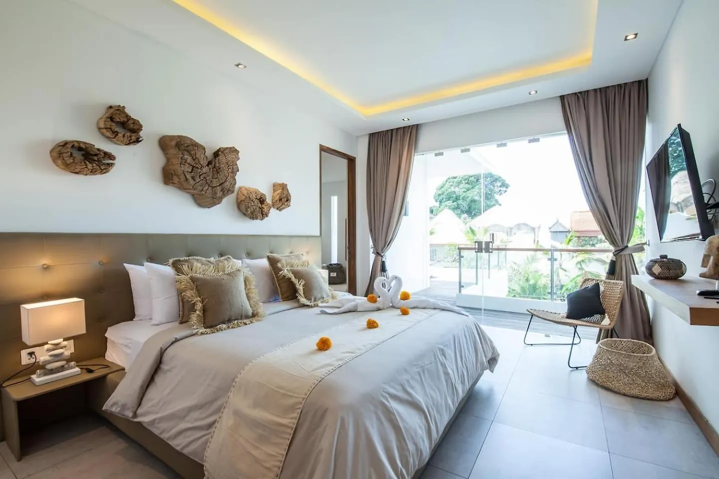 Amazing 4 Bd Villa In The Heart Of Seminyak Indonesien